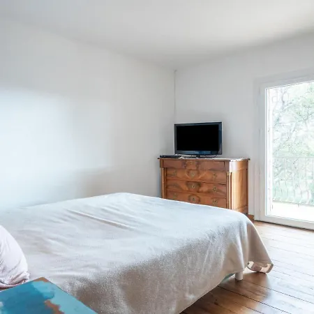 Holiday home Du Magnoglia By Interhome Tourtour